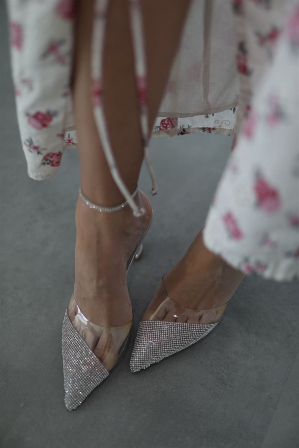 Spark Bilek Bağlama Taşlı Kadın Topuklu Ayakkabı